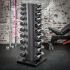 Deze dumbbell set bevat 10 paar chromen dumbbells van 1 kg tot 10 kg en een opbergtoren van ATX