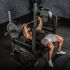De ATX Golden Power Bar is perfect voor bench press, squats en deadlifts