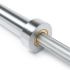 De uiteinden van de ATX Olympic Bearing Barbell zijn soepel gelagerd met hoogwaardige naaldlagers