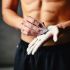 Magnesiumpoeder houdt de handen droog en verbetert de grip bij gewichtheffen