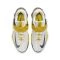 De Nike Savaleos schoen voor gewichtheffen in de uitvoering geel-grijs
