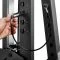 De ATX Cable Belt Squat Machine heeft een instelbare start- en stophoogte voor verschillende lichaamslengtes