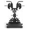 De handgrepen van de ATX Squat Machine SQM-700 maken Viking Press en andere shoulder press varianten mogelijk