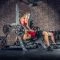 De ATX Olympic Bench OBM-700 heeft een groot spotter platform voor de trainingspartner