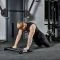 De ATX Glute Ham Roller kan ook met de handen gebruikt worden, bijvoorbeeld voor ab rollouts