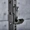 Het ATX Power Rack PRX-655 wordt geleverd inclusief één paar J-hooks met dikke rubberen bescherming